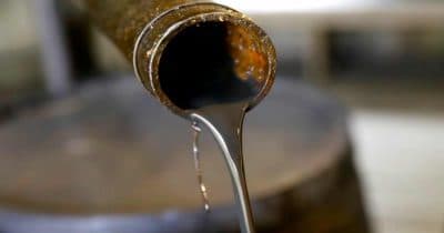 Oil Reversal & Crowded Shorts Fuel Crypto Market Volatility